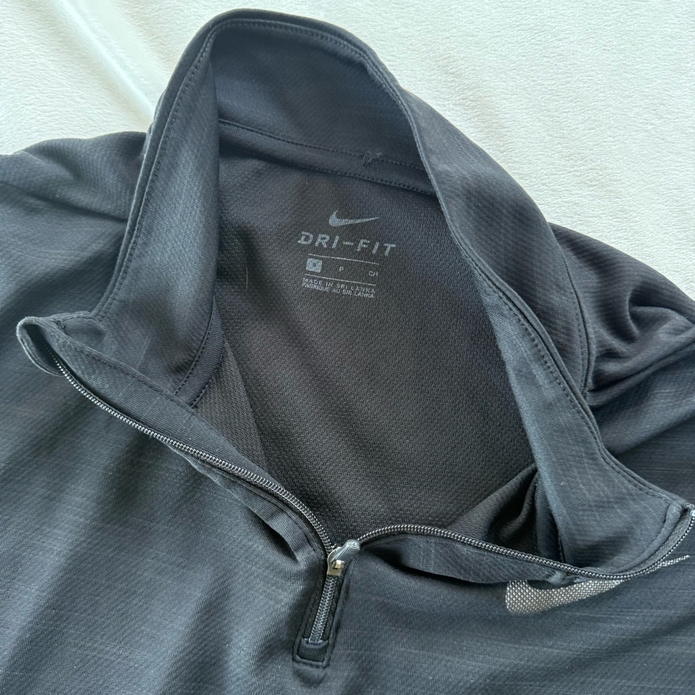 Nike men’s Black long sleeve Quarter Zip Pullover small dri-fit - Picture 5 of 9